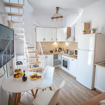 F&i Maisonette