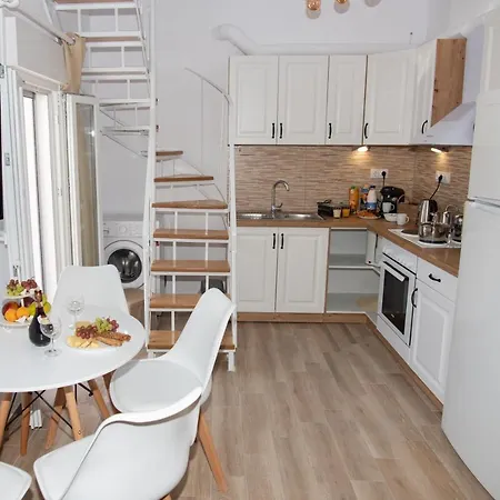 F&i Maisonette